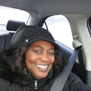 Meet your Posher, Sharon